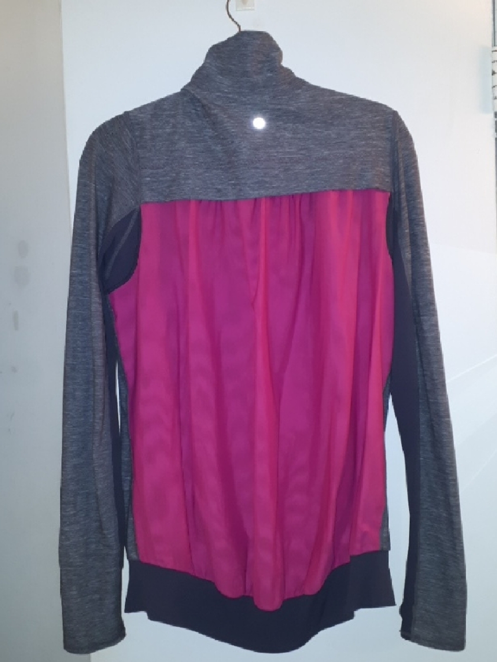 lululemon athletica Heather Gray Jacket with Pink Zipper - Picture 6 of 10